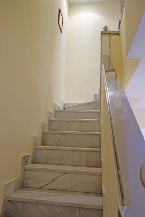 Marbella House Apartamento Duplex Luaran gambar